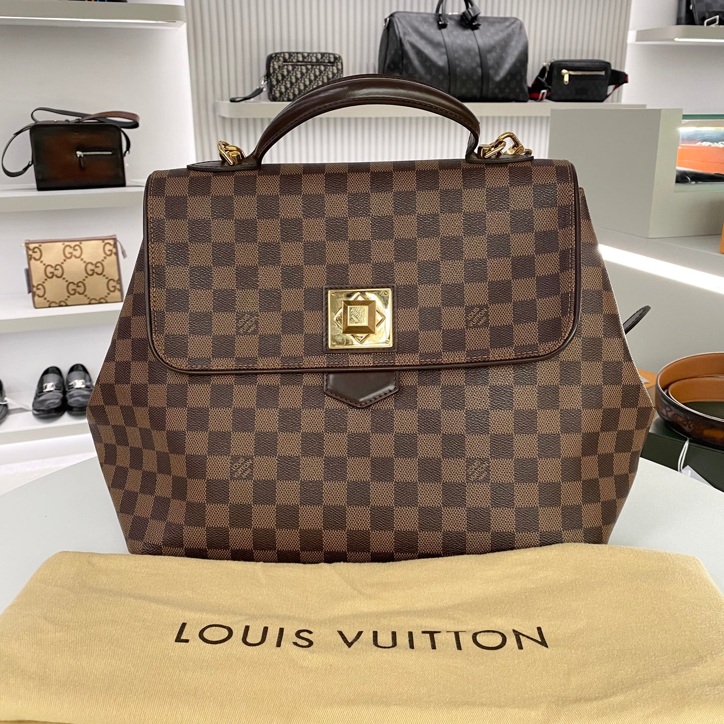 LOUIS VUITTON DAMIER EBENE BERGAMO HAND BAG