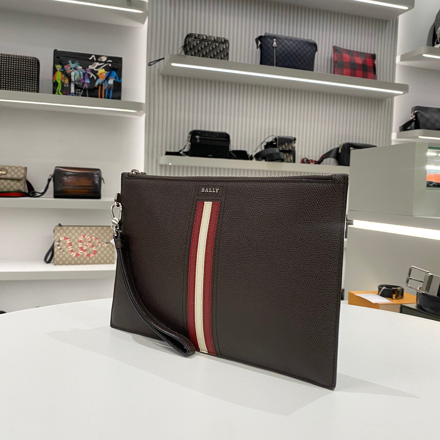 BALLY LOGO POUCH BROWN