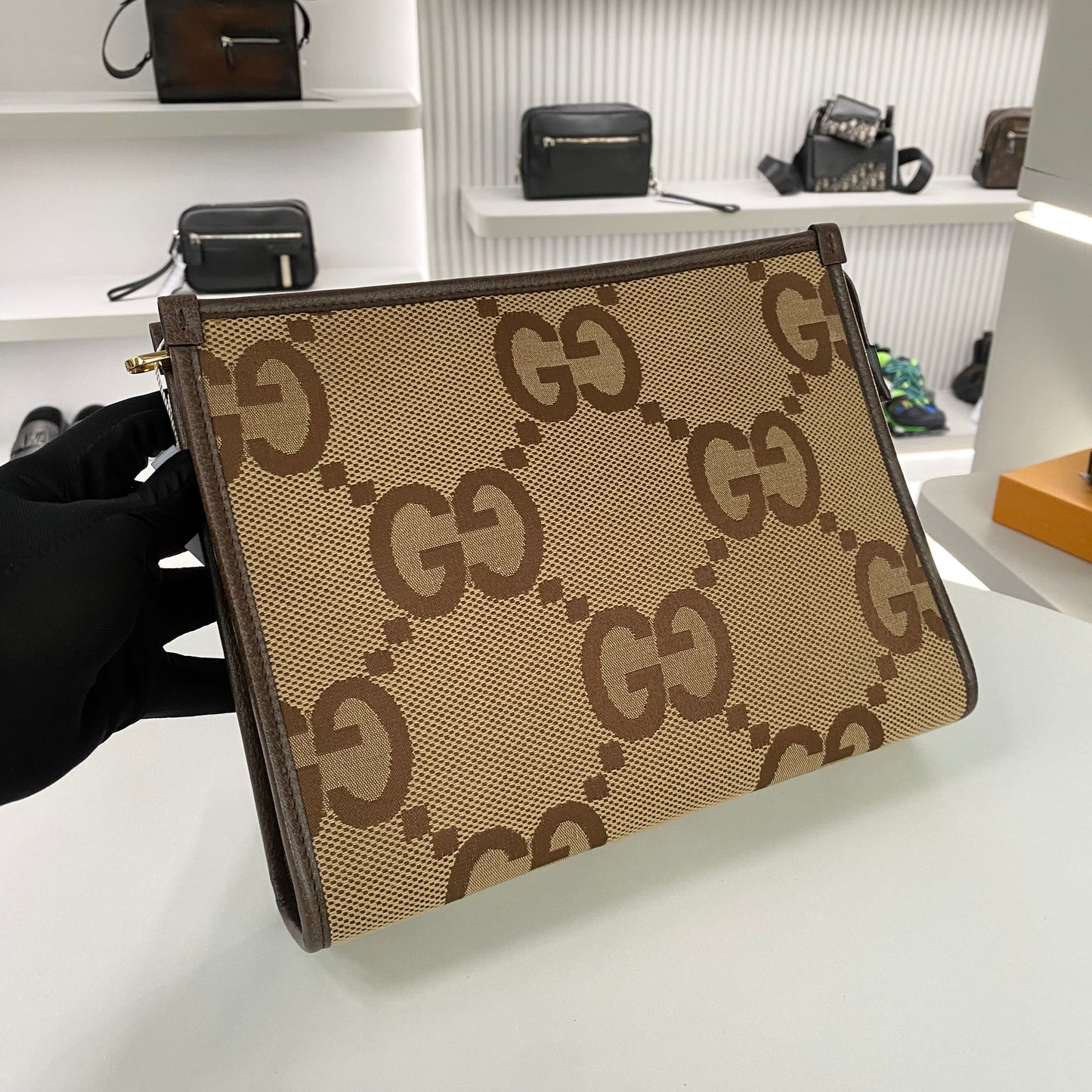 GUCCI GG JUMBO POUCH BROWN