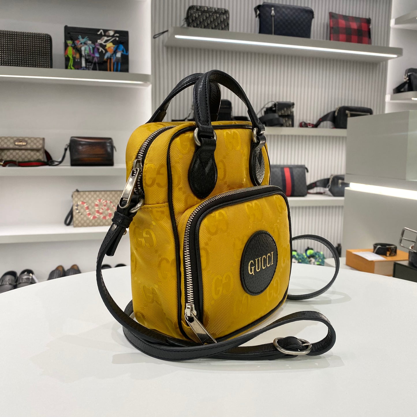 GUCCI GG SUPREME YELLOW SLINGBAG