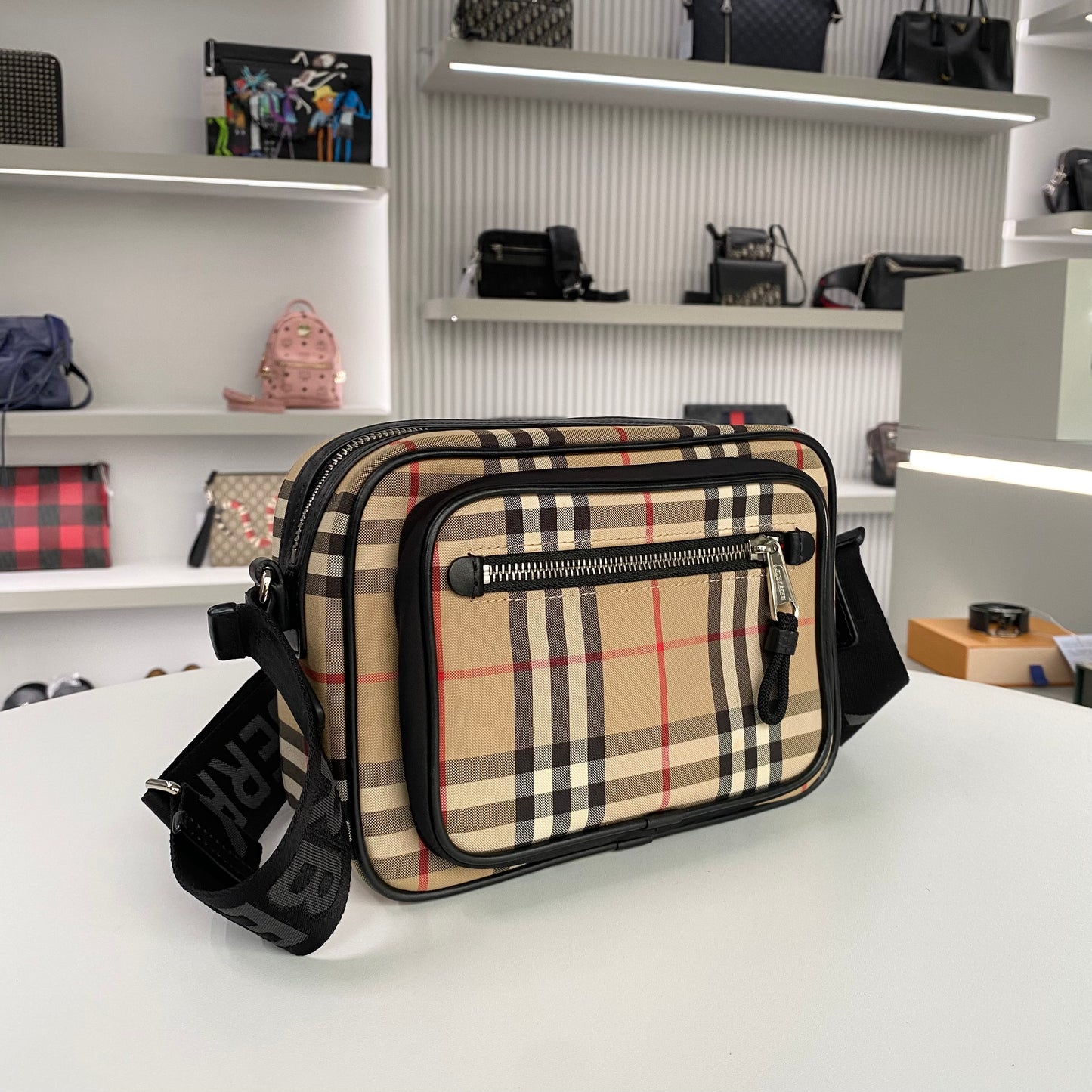 BURBERRY CHECK FLANEL SLINGBAG