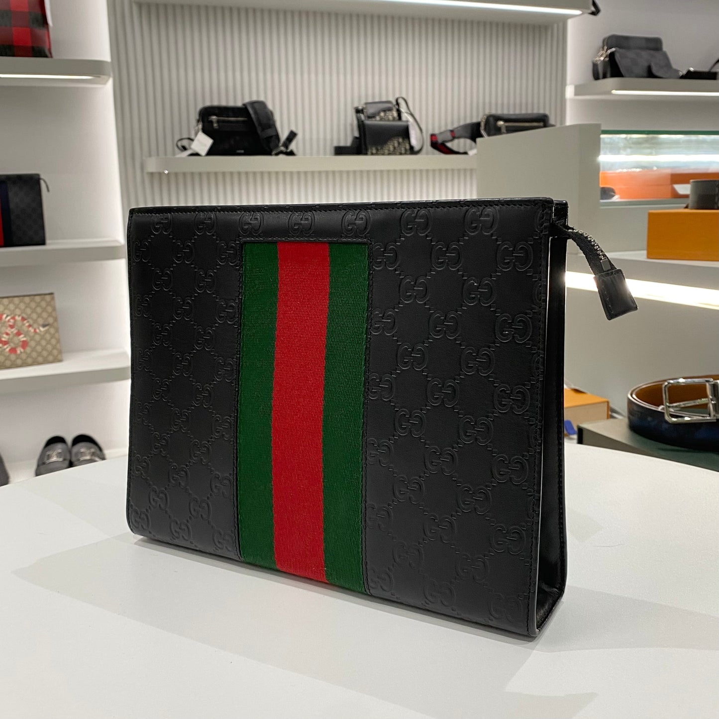 GUCCI GG SUPREME WEB POUCH BLACK