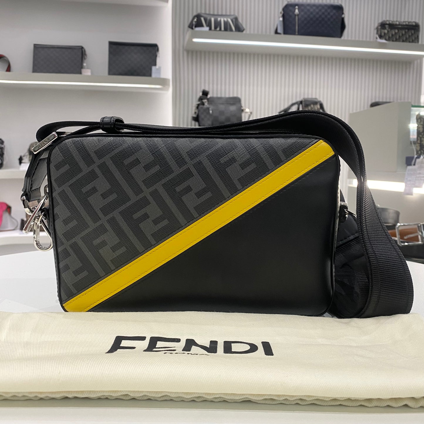 FENDI FF FOREVER LOGO SLINGBAG BLACK YELLOW