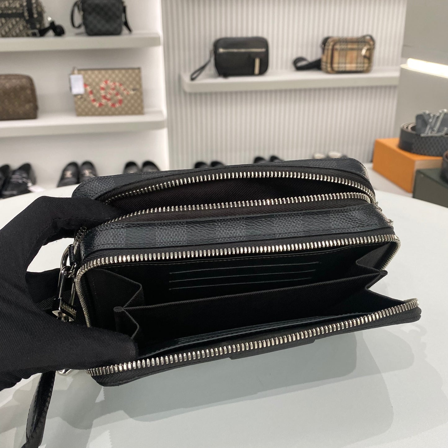 LOUIS VUITTON DAMIER ALPHA CROSS BODY BAGS